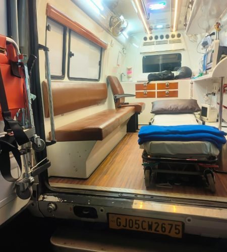 WhatsApp Image 2025-04-11 at 18.03.06